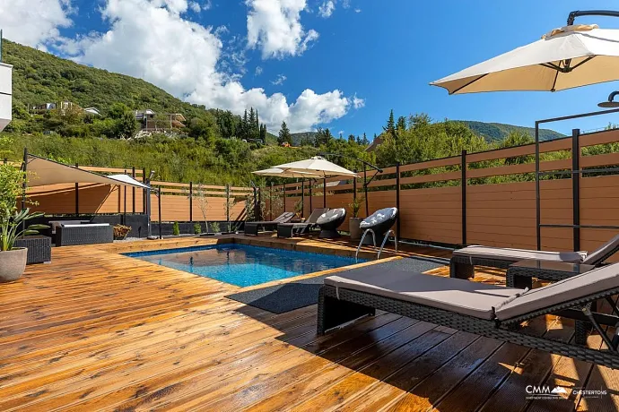 Luxuswohnung mit 52 m² und Schwimmbad